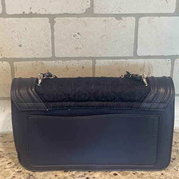 Badgley Mischka Navy Quilted Shoulder Bag NWT - Picture 3 of 11